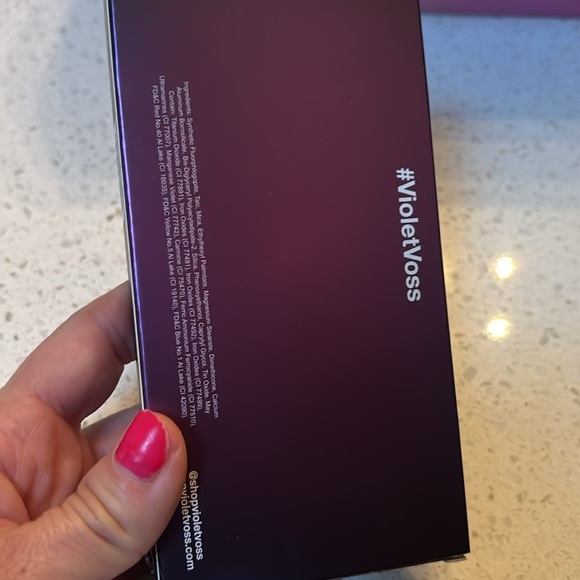 VIOLET VOSS Disco Drip Eye Shadow Palette - Picture 3 of 4